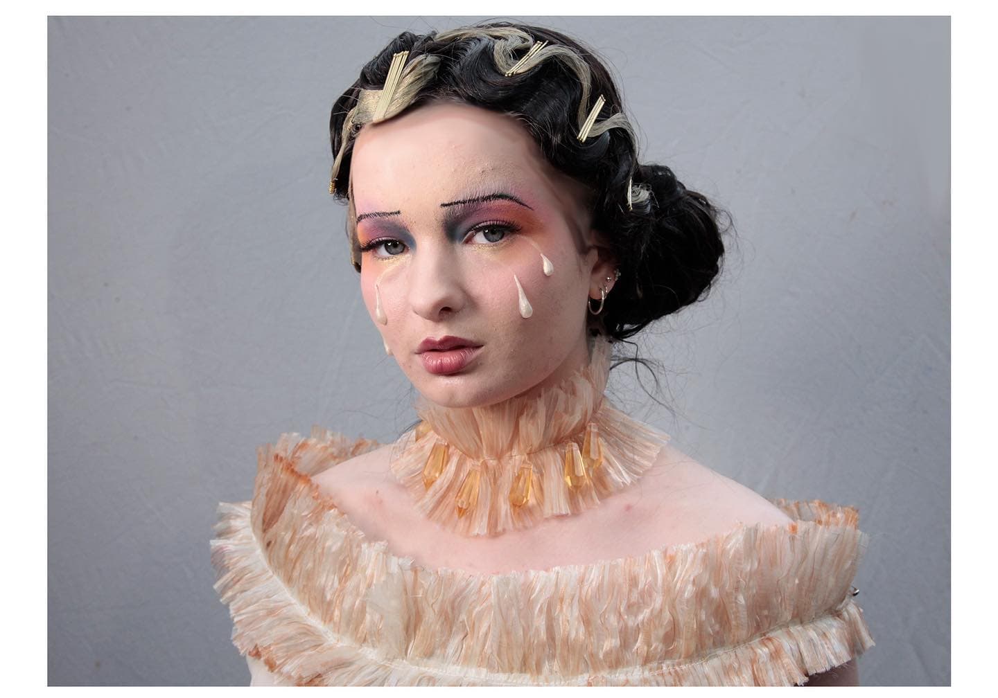 Costume by İren Aseo